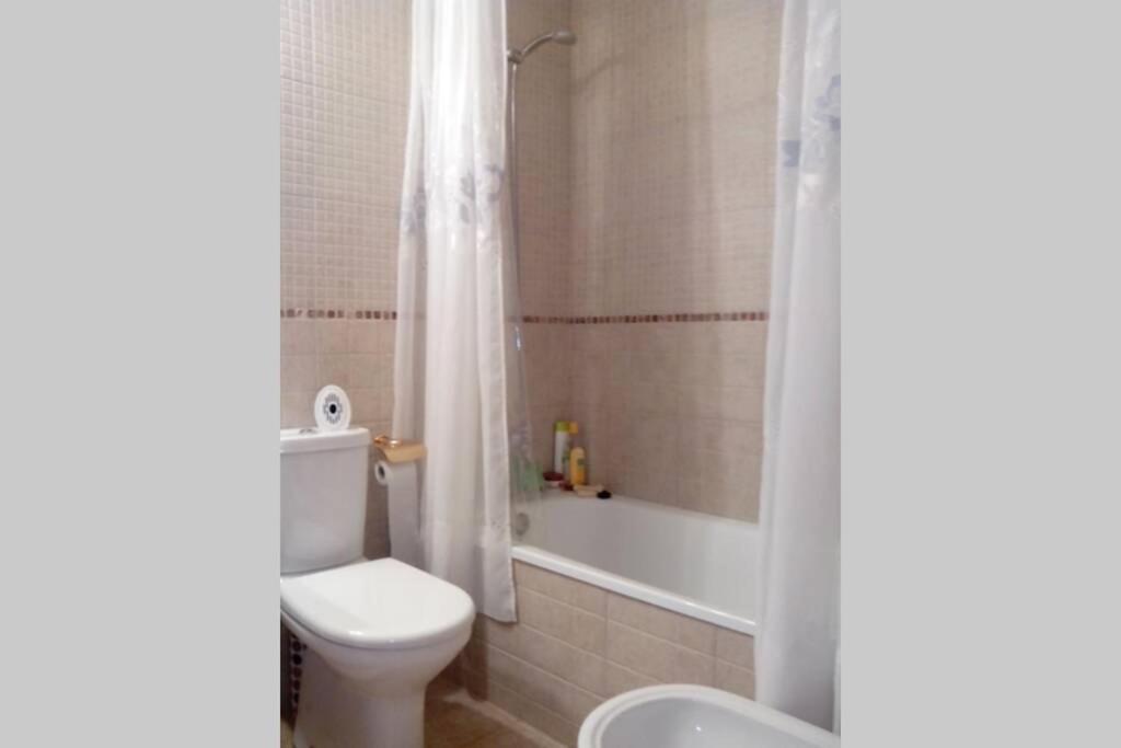 Bonito Apartamento De 3 Hab. Con Jardin Roses Kültér fotó